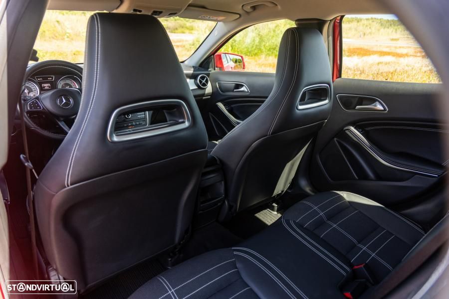 Mercedes-Benz GLA 180 d Urban Aut. - 30
