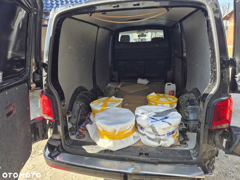 Volkswagen Transporter - 9
