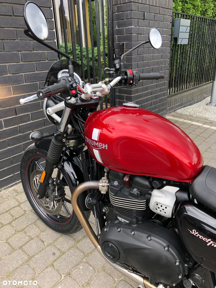 Triumph Street Twin - 14