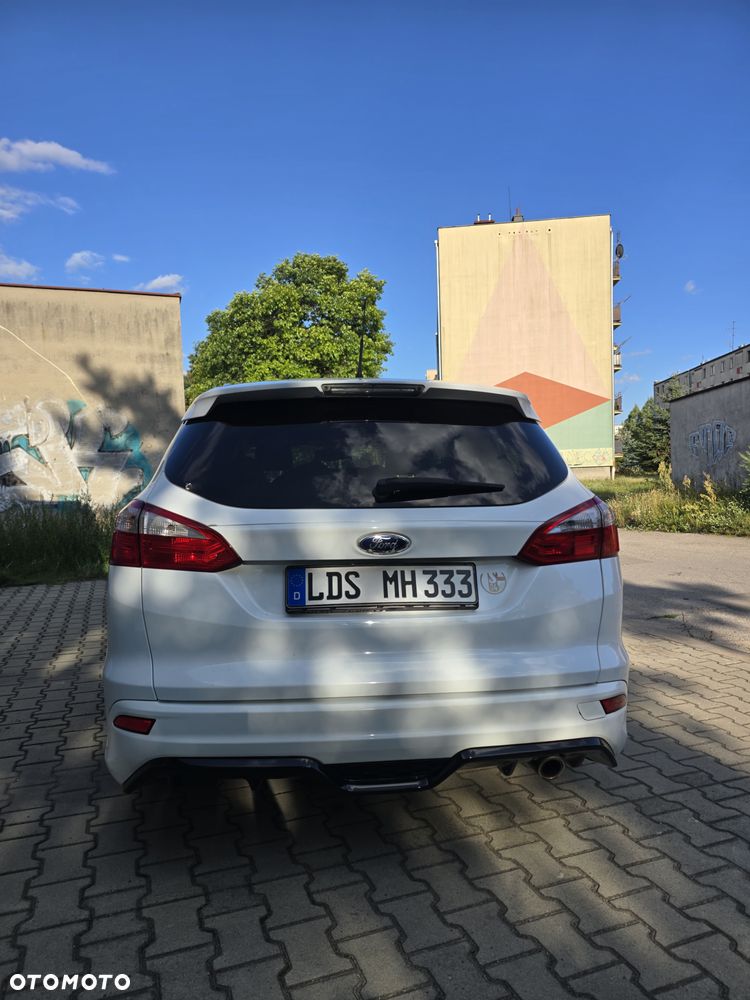 Ford Focus 1.6 EcoBoost Gold X (Trend) - 35