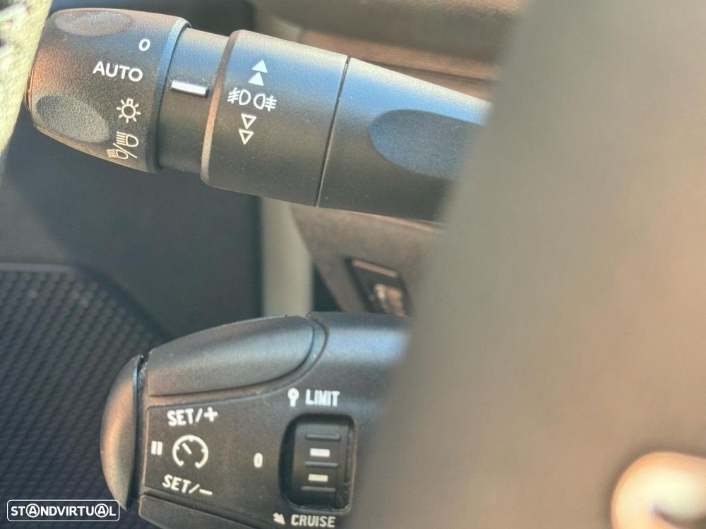 Peugeot 208 1.2 PureTech Allure - 14