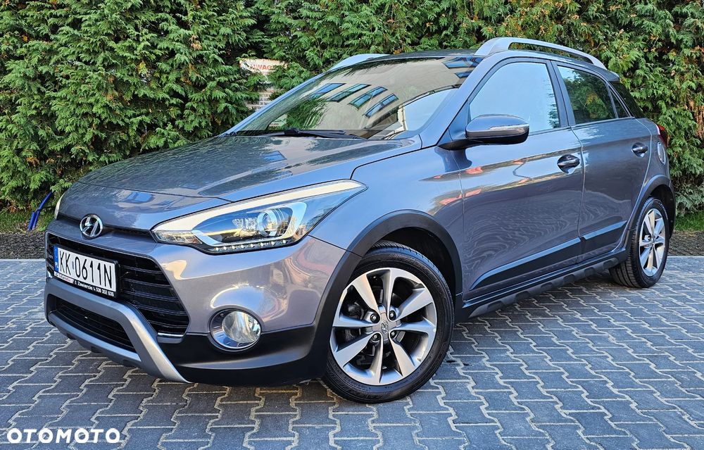 Hyundai i20 1.4 Automatik Style - 1