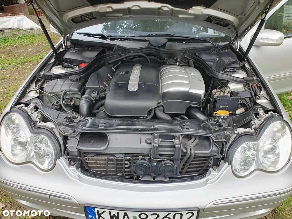 Mercedes-Benz Klasa C 270 CDI Avantgarde - 4