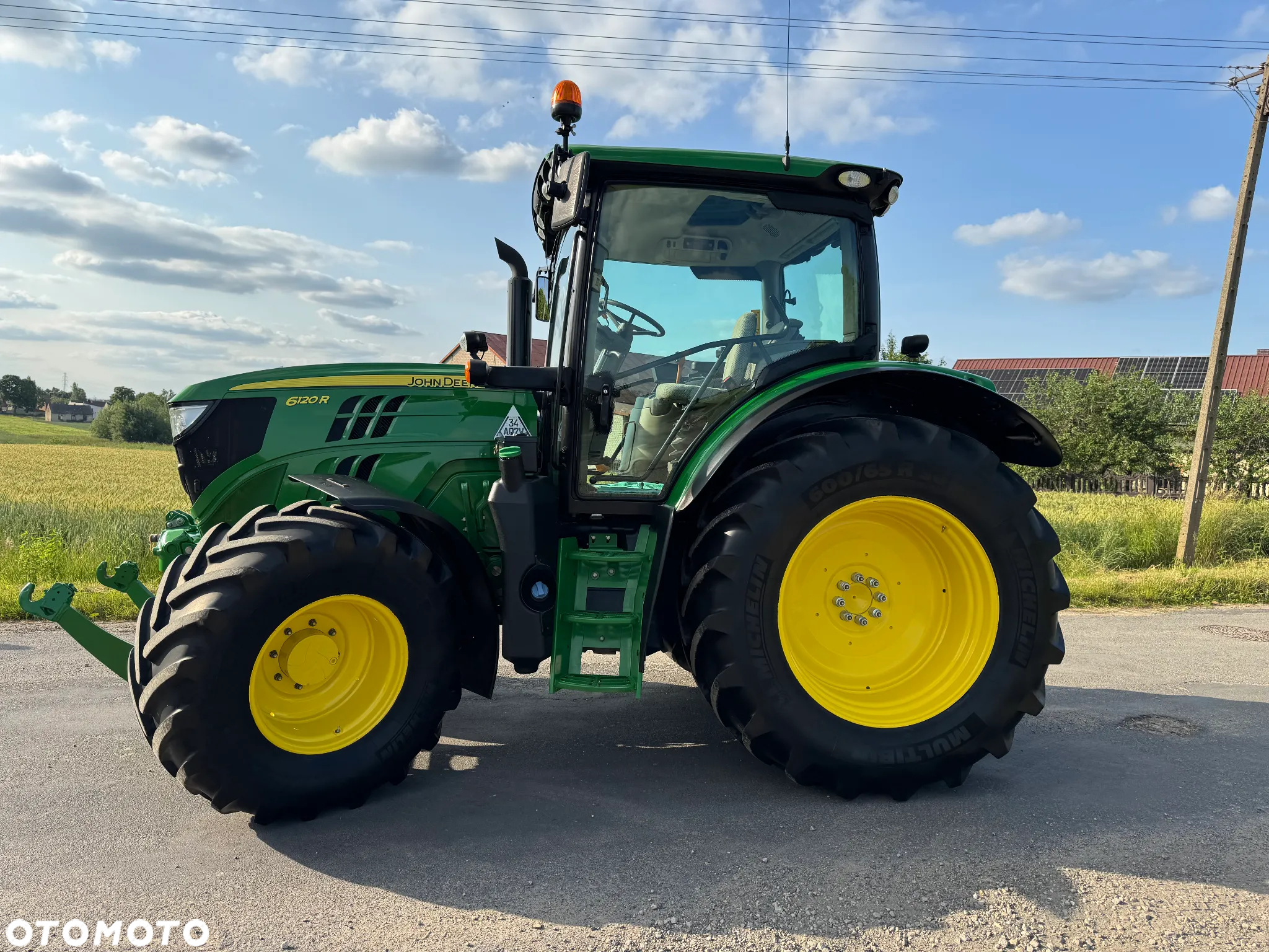 John Deere 6120R - 2