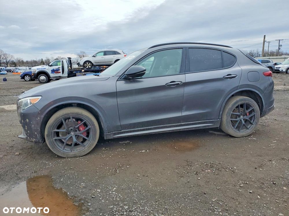 Alfa Romeo Stelvio 2.0 Turbo TI Q4 - 3