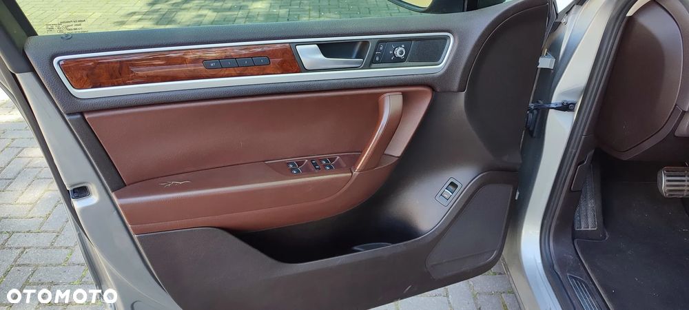 Volkswagen Touareg 3.0 4Motion Automatik - 5