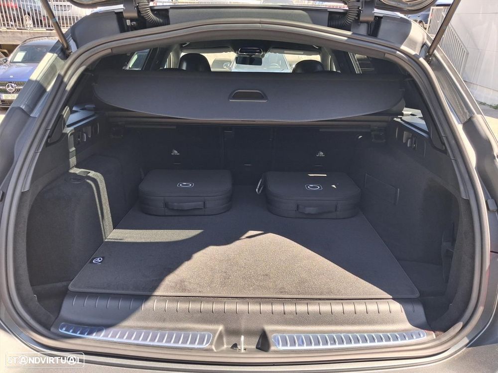 Mercedes-Benz C 300 e AMG Line - 12