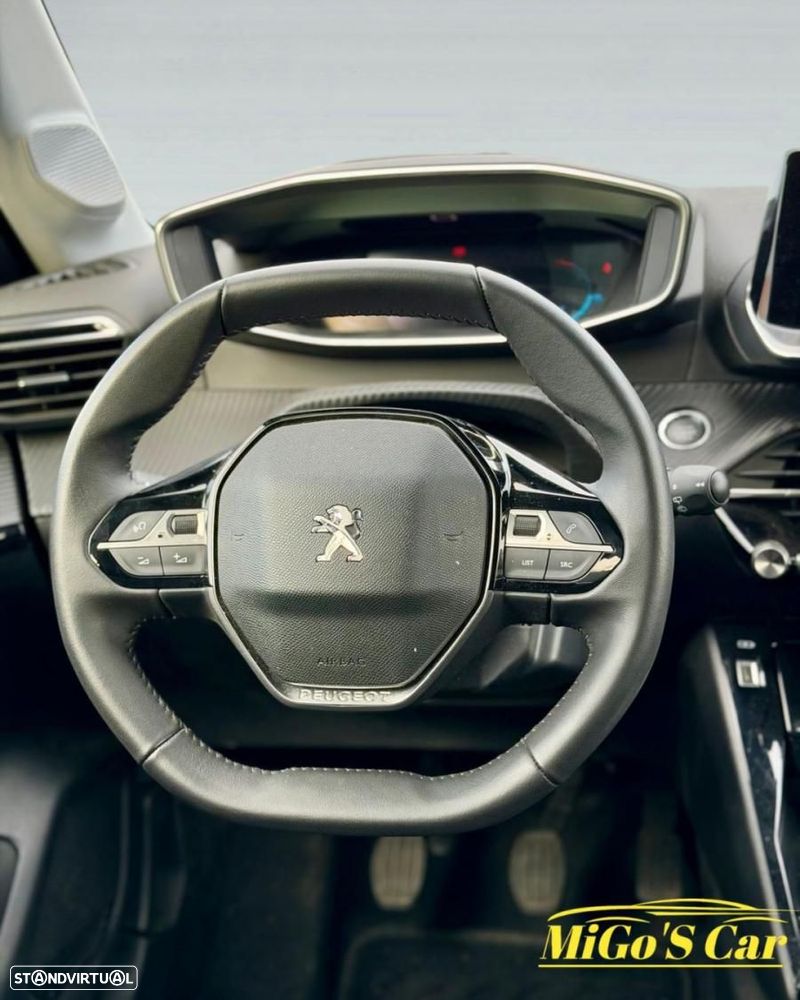 Peugeot 208 1.2 PureTech Allure - 5