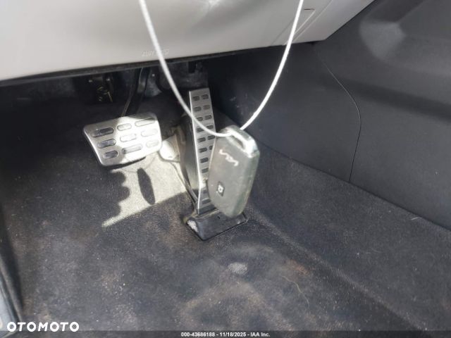 Kia Sorento - 10