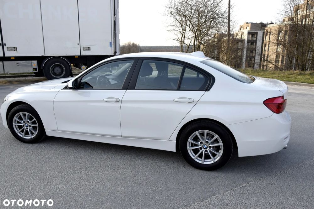 BMW Seria 3 316d - 8