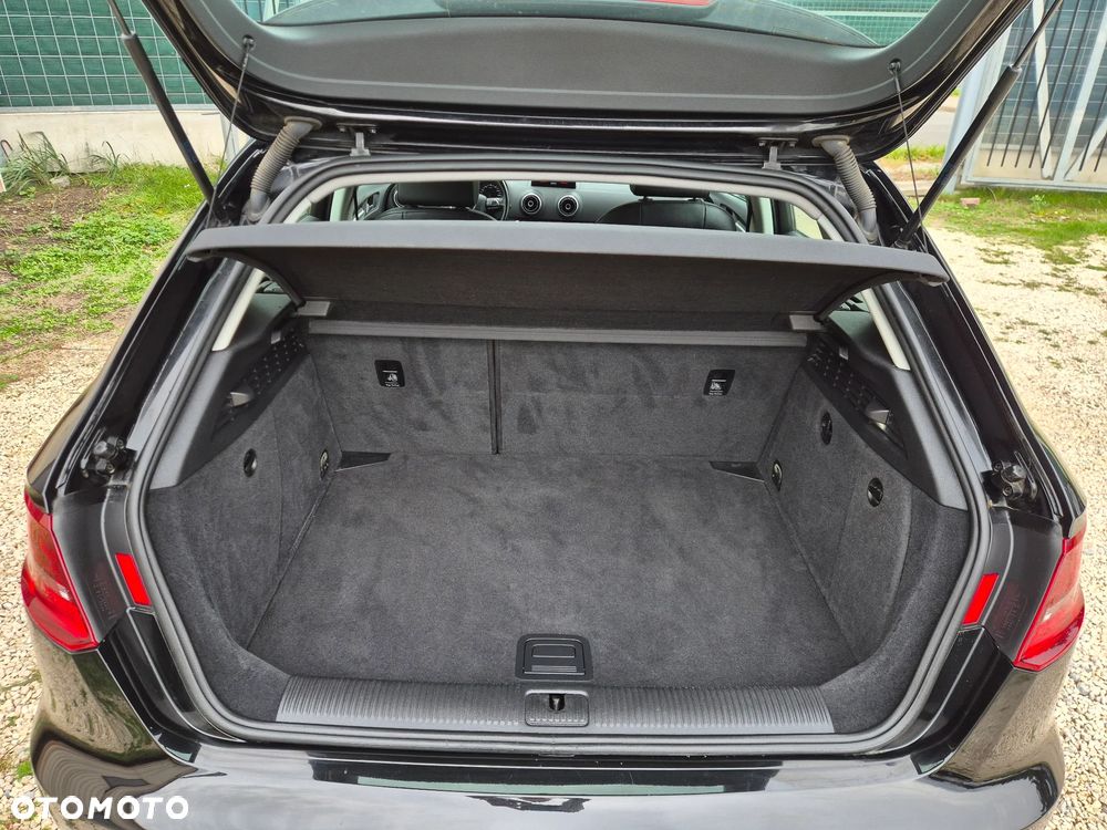 Audi A3 Sportback 2.0 TDI Ambiente - 15
