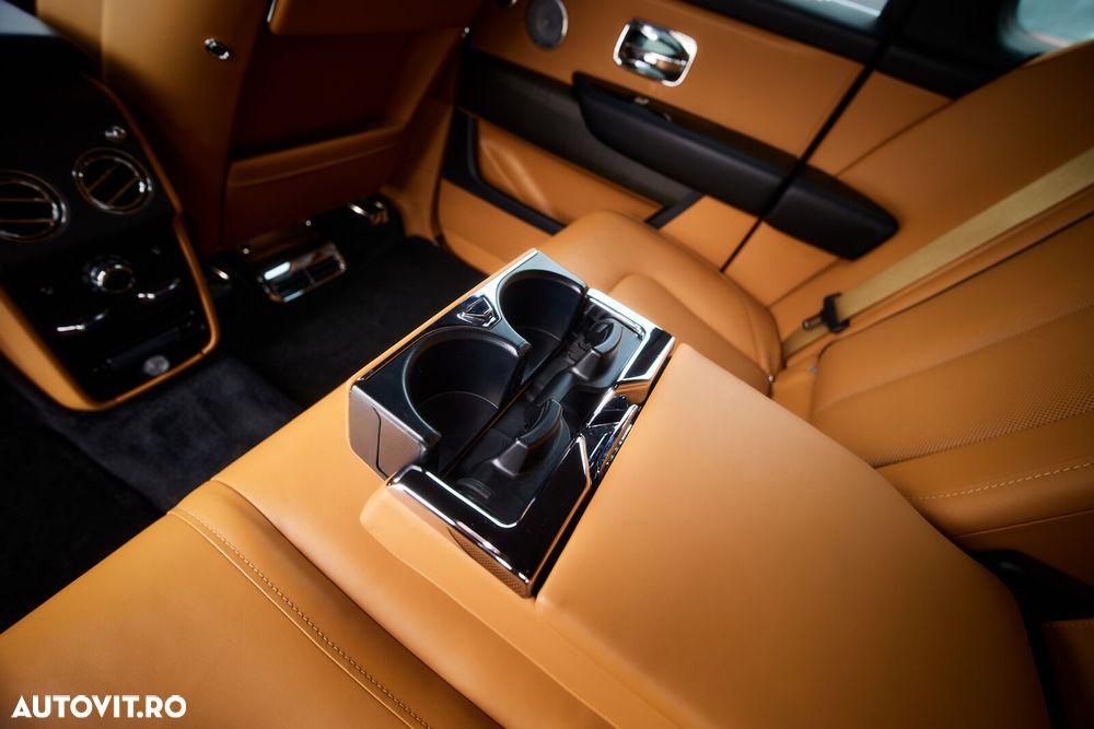 Rolls-Royce Cullinan - 22