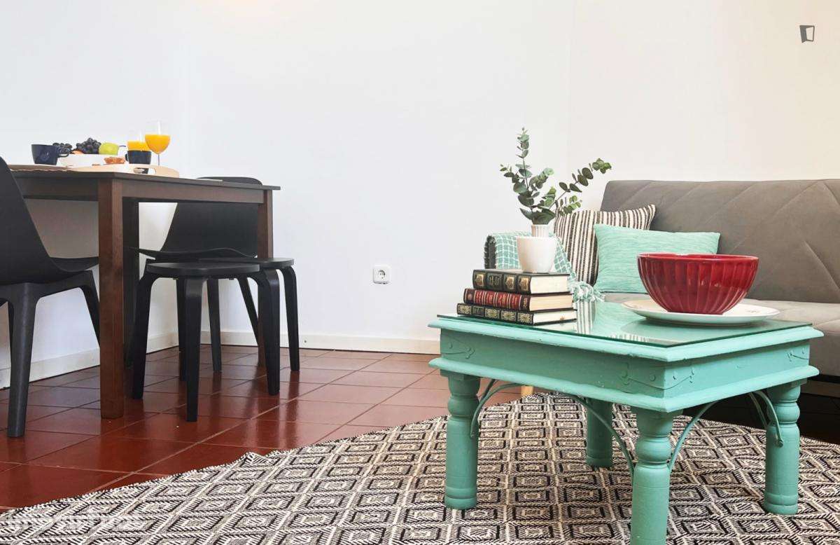 Apartamento com 1 quartos - localizado em Montes Claros Coimbra - Grande imagem: 4/13