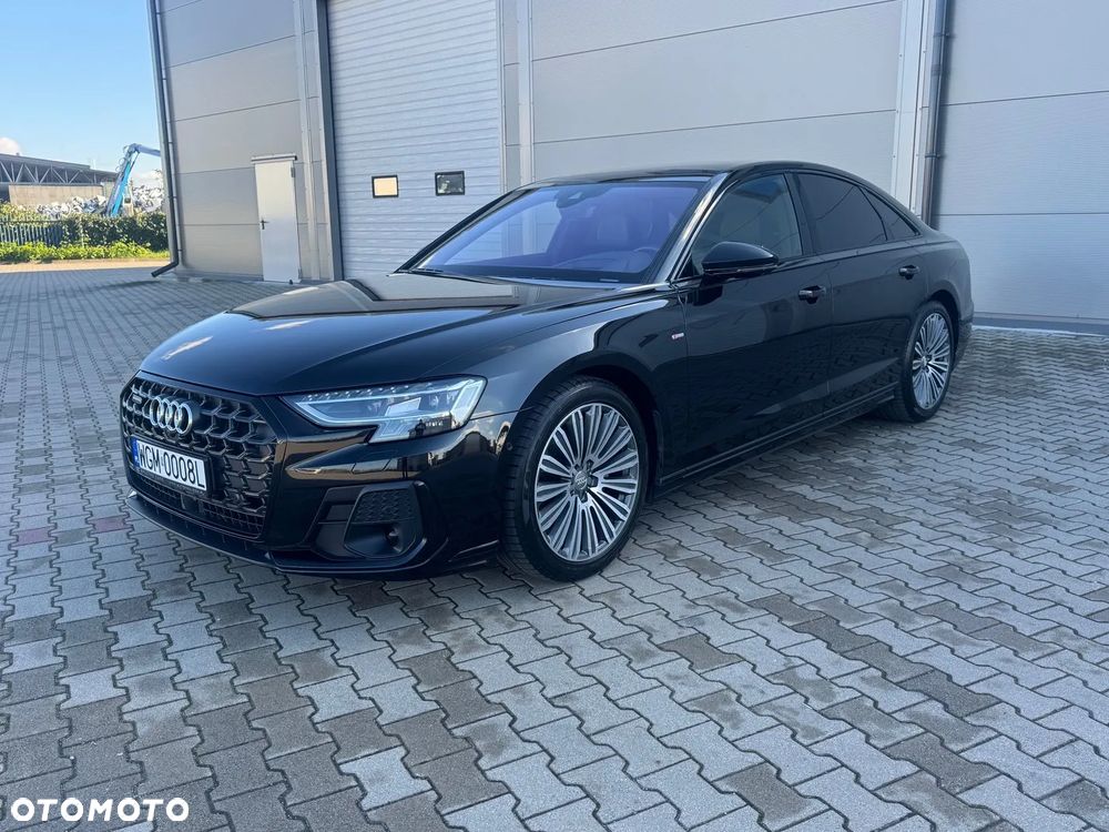 Audi A8 - 4