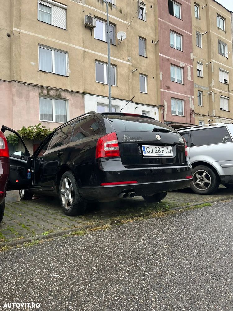 Skoda Octavia Combi 2.0 RS TDI - 16