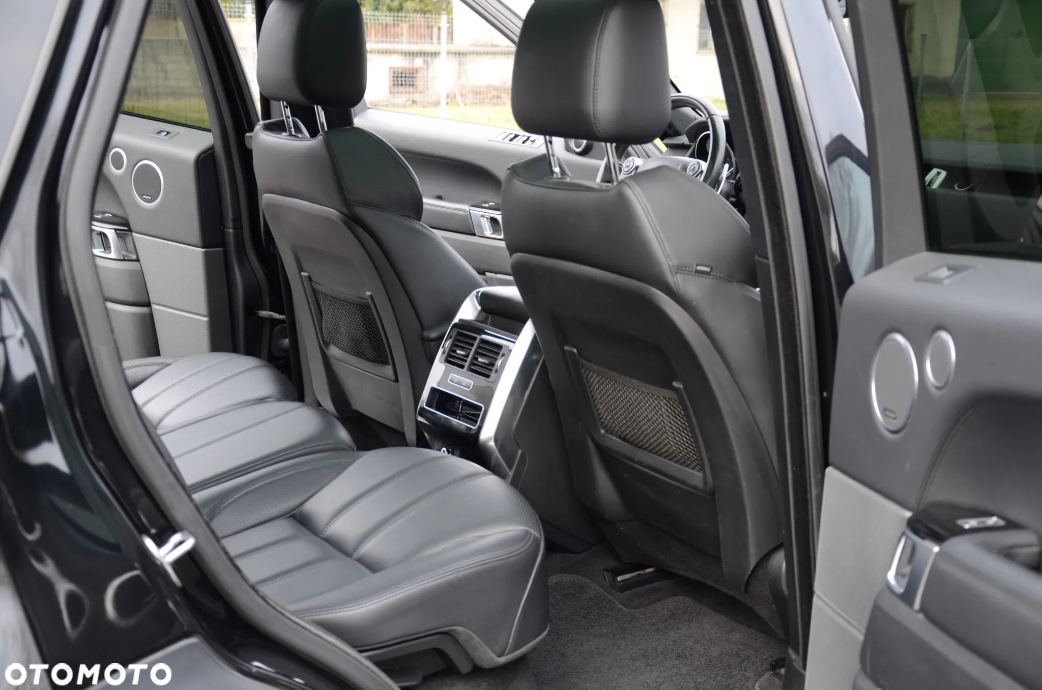 Land Rover Range Rover Sport D300 (SDV6) HSE Dynamic - 37