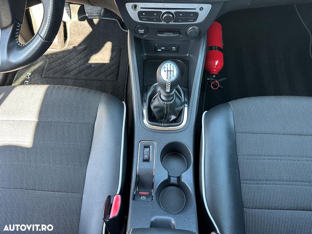 Renault Fluence dCi 110 FAP Sportway - 11