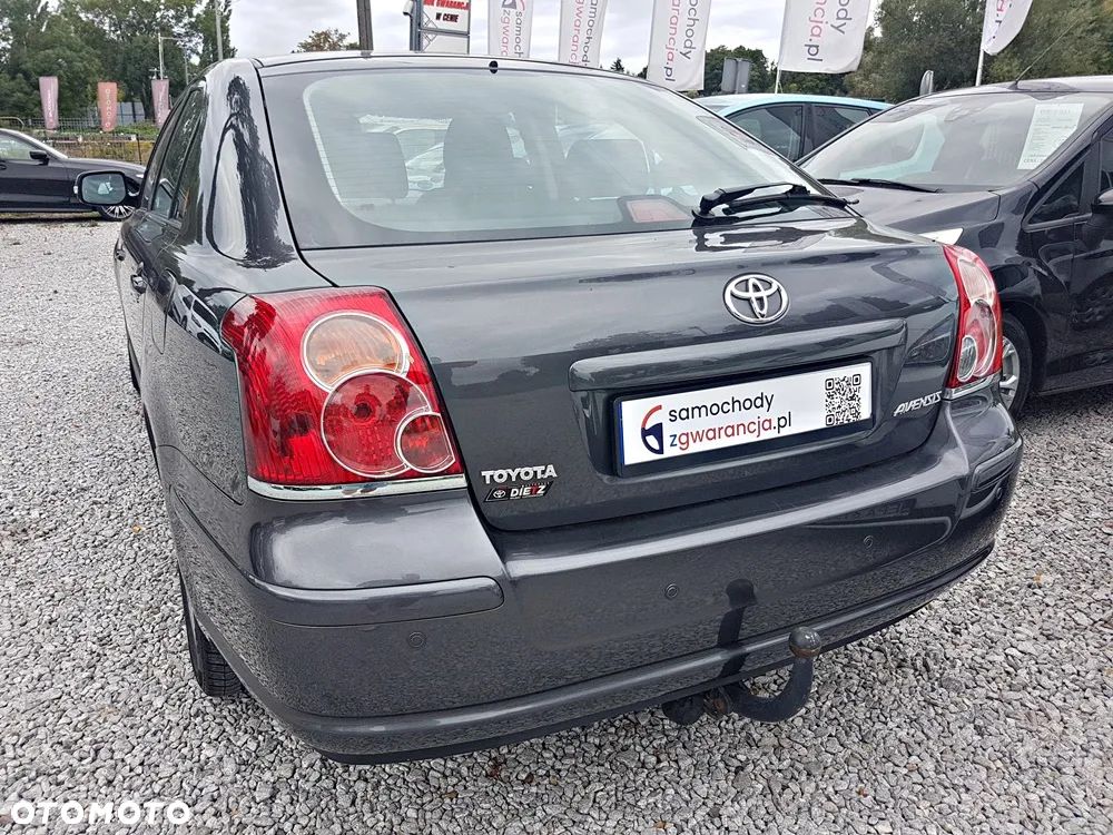 Toyota Avensis 2.0 VVT-i Executive - 8