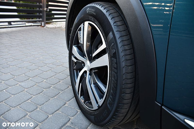 Peugeot 5008 THP 165 EAT6 Allure - 38