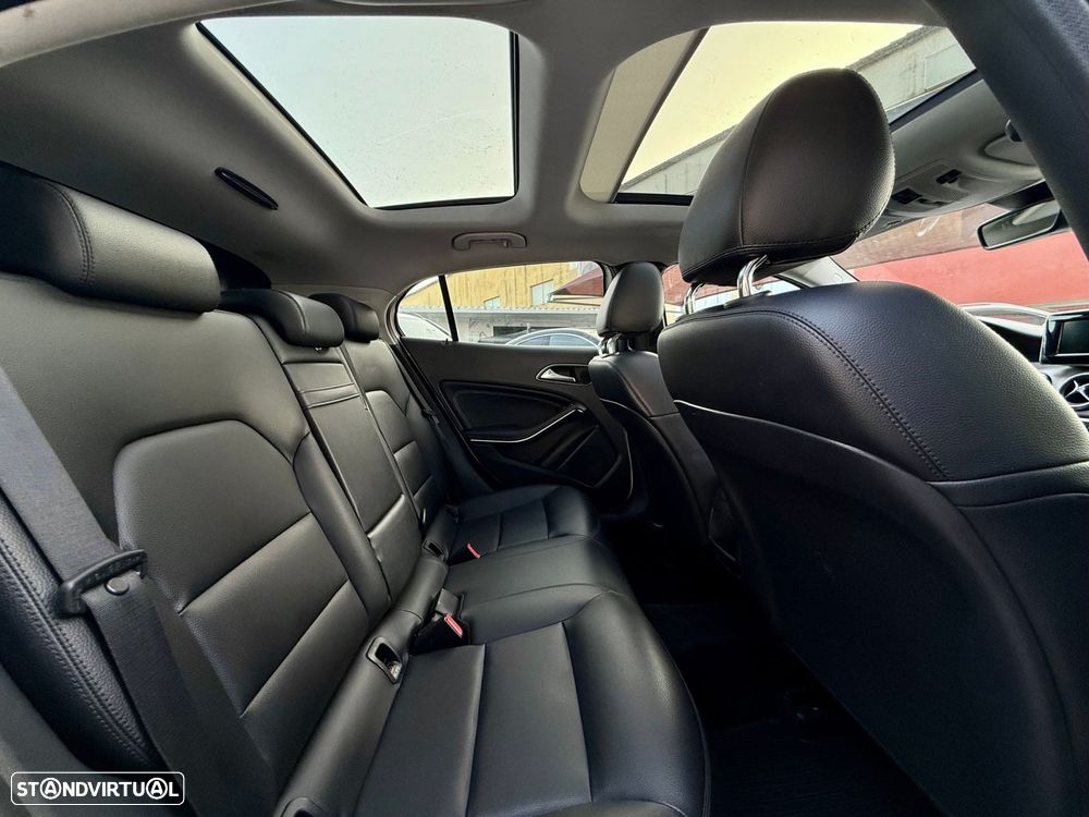 Mercedes-Benz GLA 200 CDI Urban Aut. - 10
