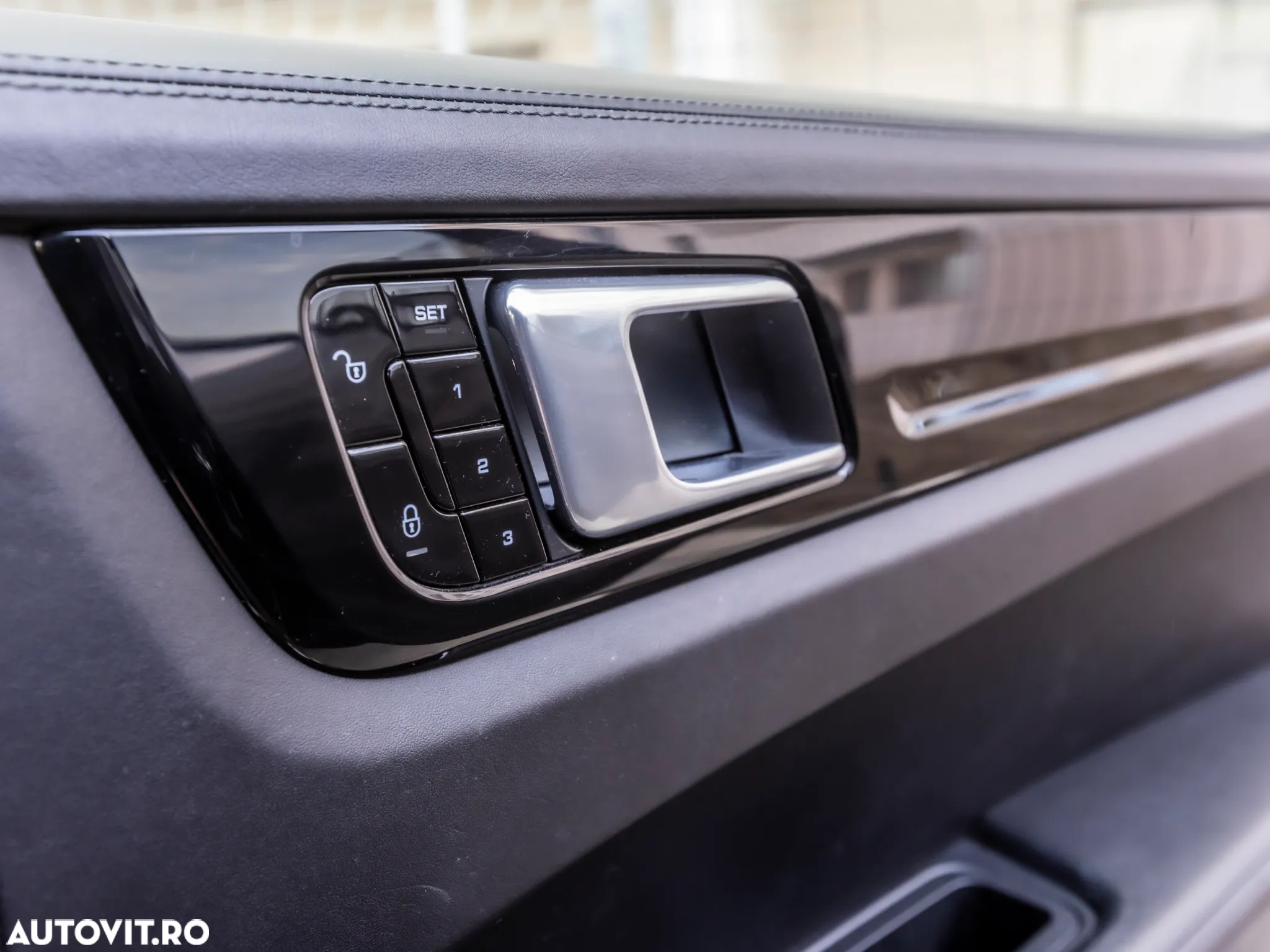 Porsche Cayenne Tiptronic S - 34