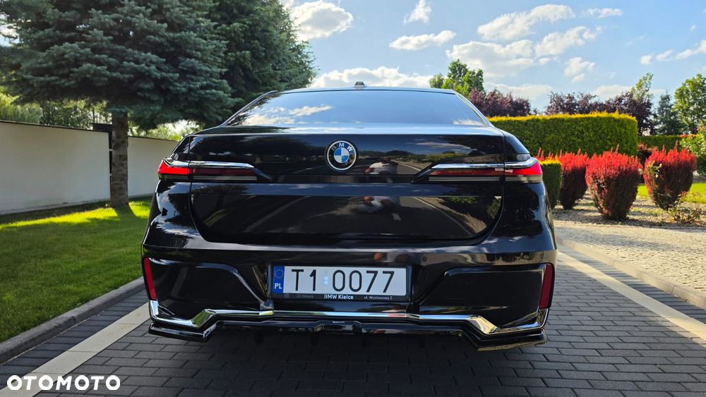 BMW Seria 7 740d xDrive mHEV M Sport sport - 7