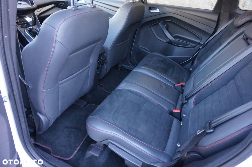 Ford Kuga 1.5 EcoBoost FWD ST-Line ASS - 21