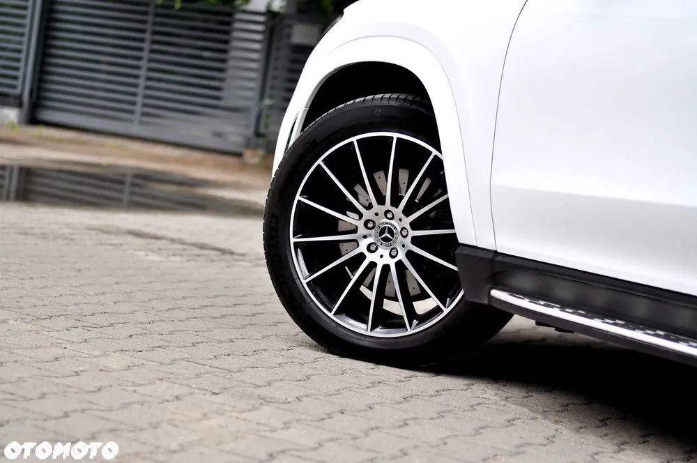 Mercedes-Benz GLE 300 d 4Matic 9G-TRONIC AMG Line - 16