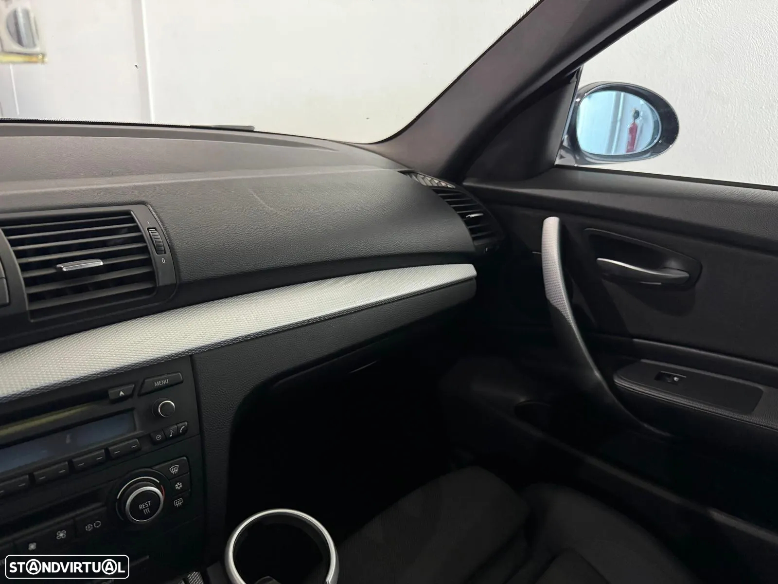 BMW 123 d Coupe - 16