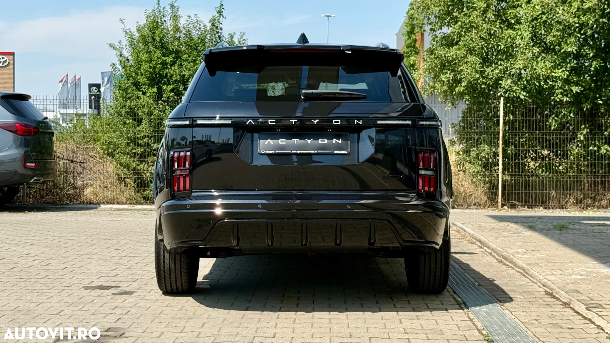 KG Mobility Actyon - 10