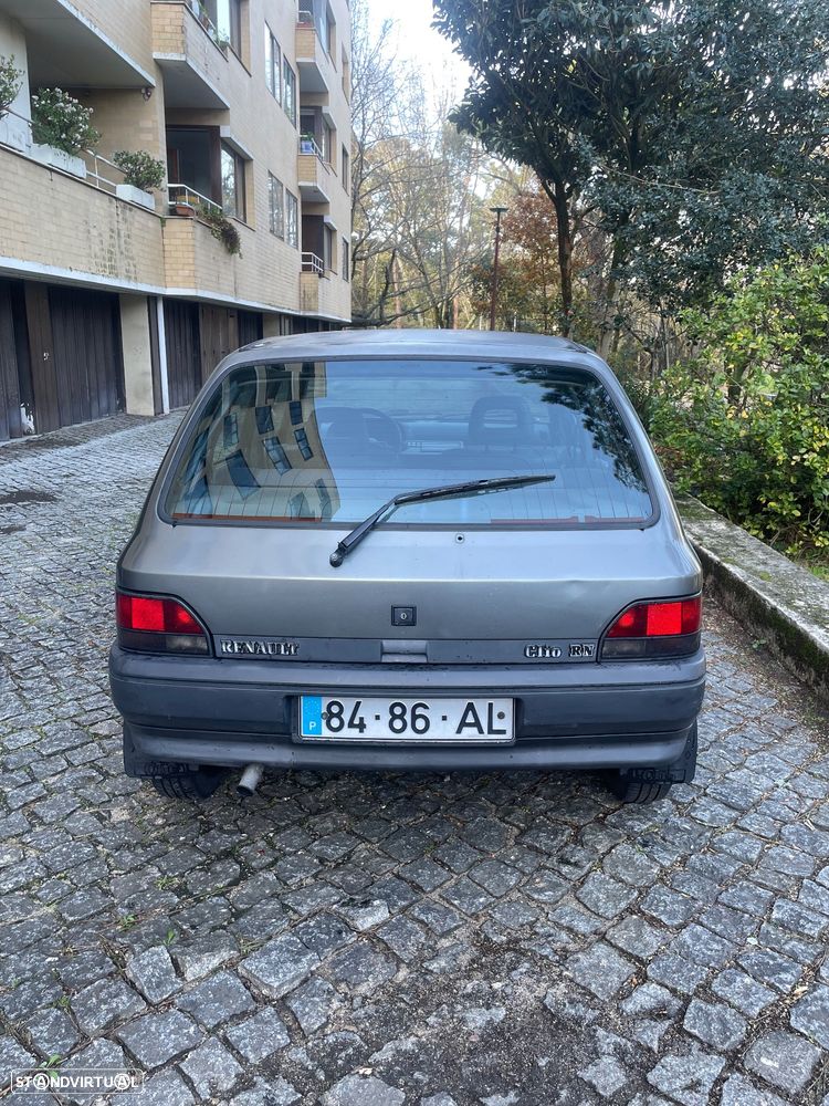 Renault Clio 1.2 RN - 4