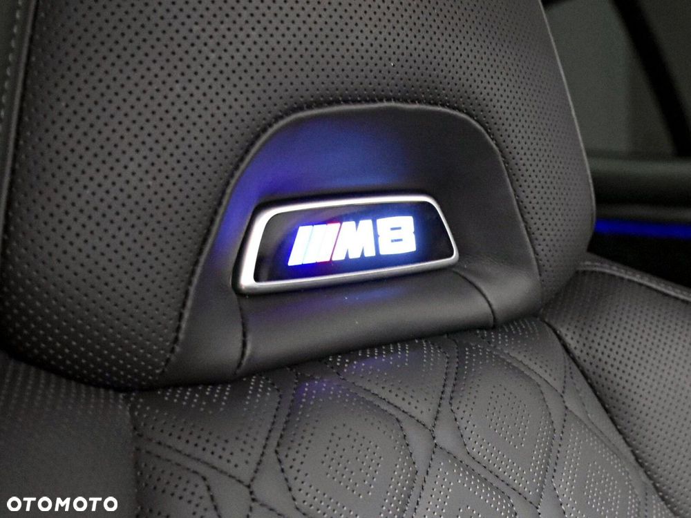 BMW M8 Competition - 36