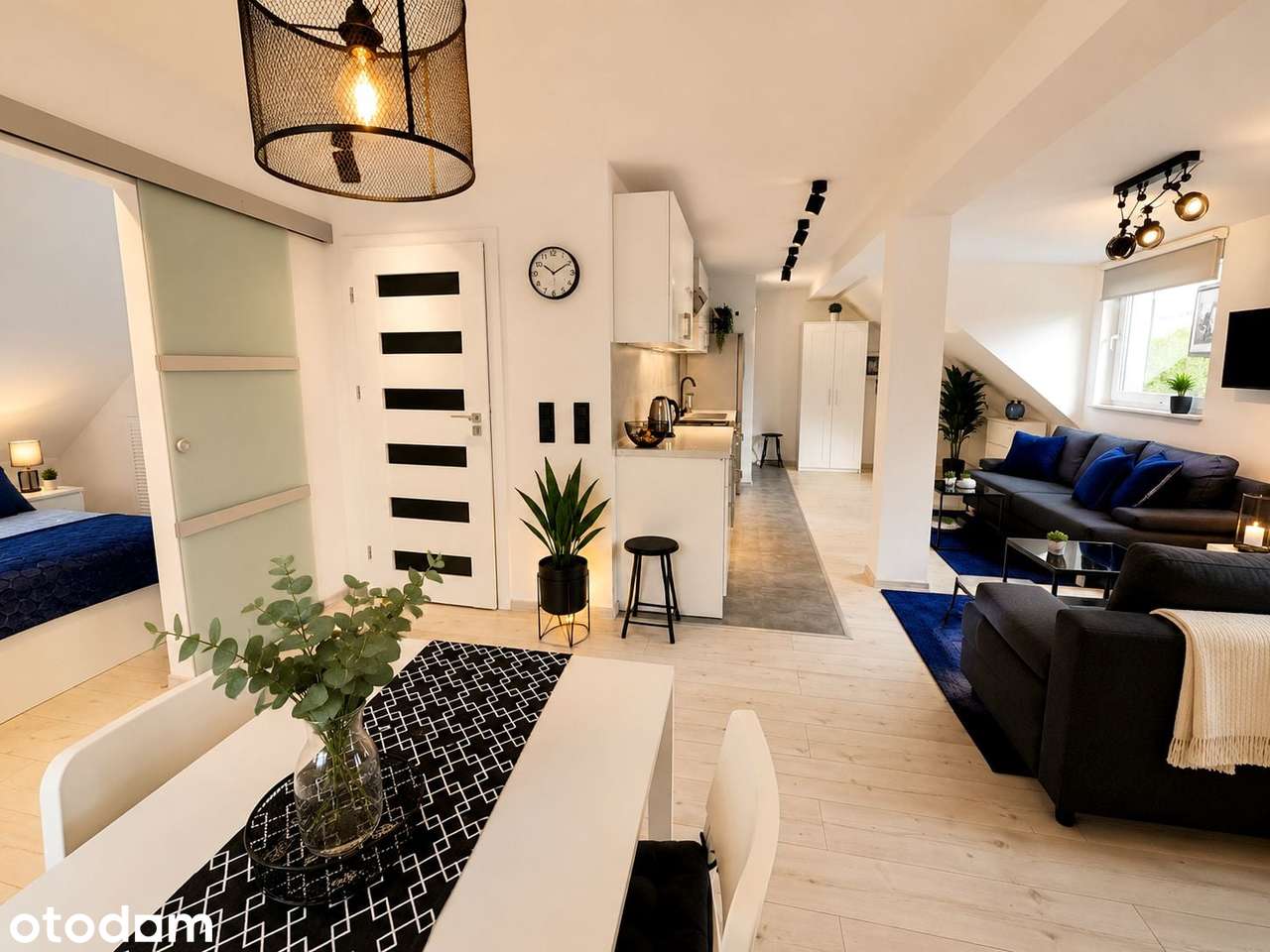 Apartament z ogrodem i 2 miejscami parkingowym w topowej dzielnicy