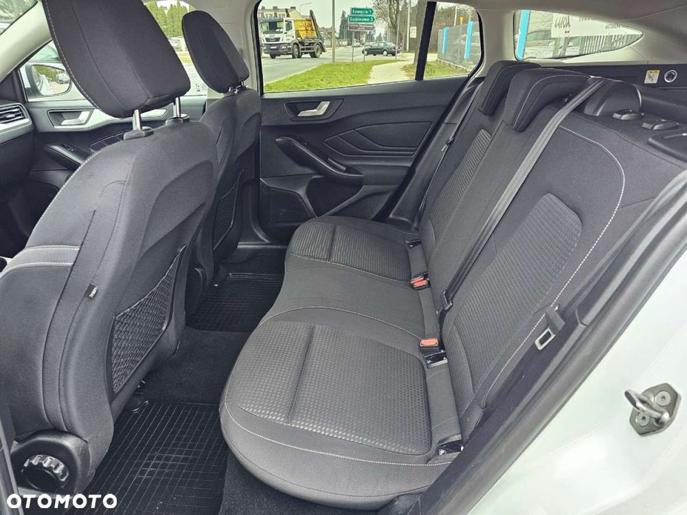Ford Focus - 18