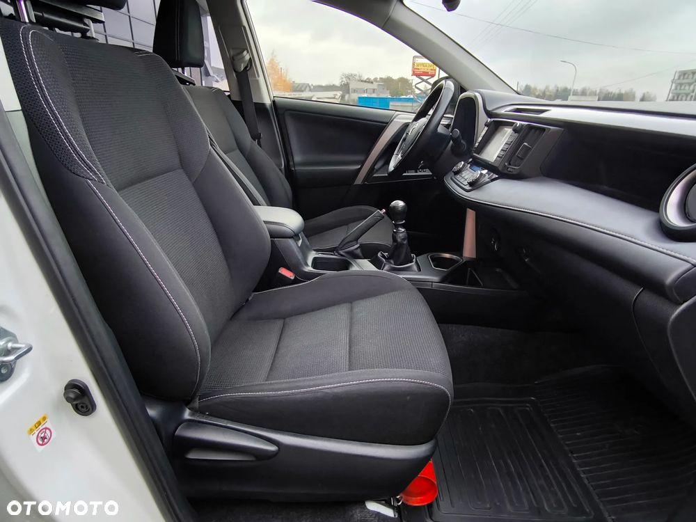 Toyota RAV4 2.0 D-4D 4x2 Start-Stop Executive - 22