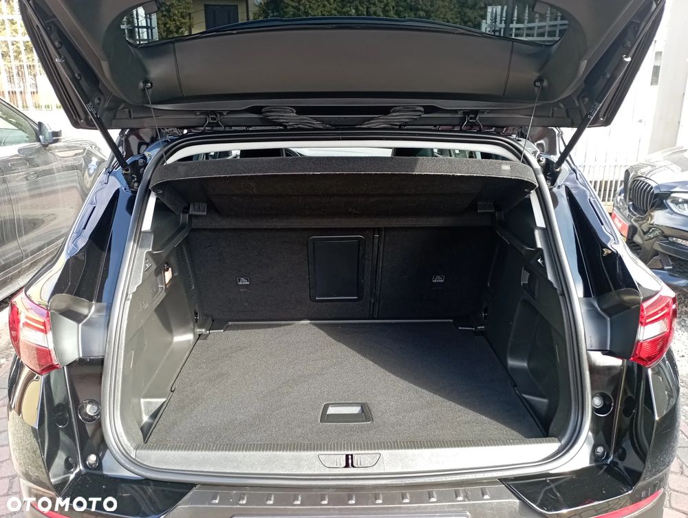 Opel Grandland X 1.6 T Elegance Business Pack S&S - 27