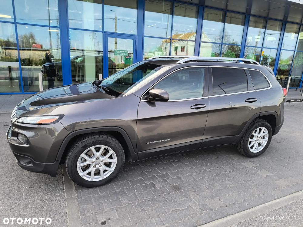 Jeep Cherokee - 17