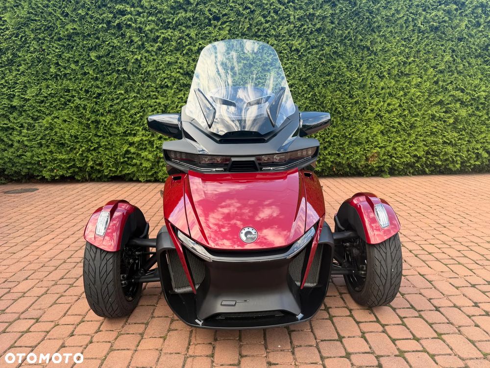Can-Am Spyder - 2