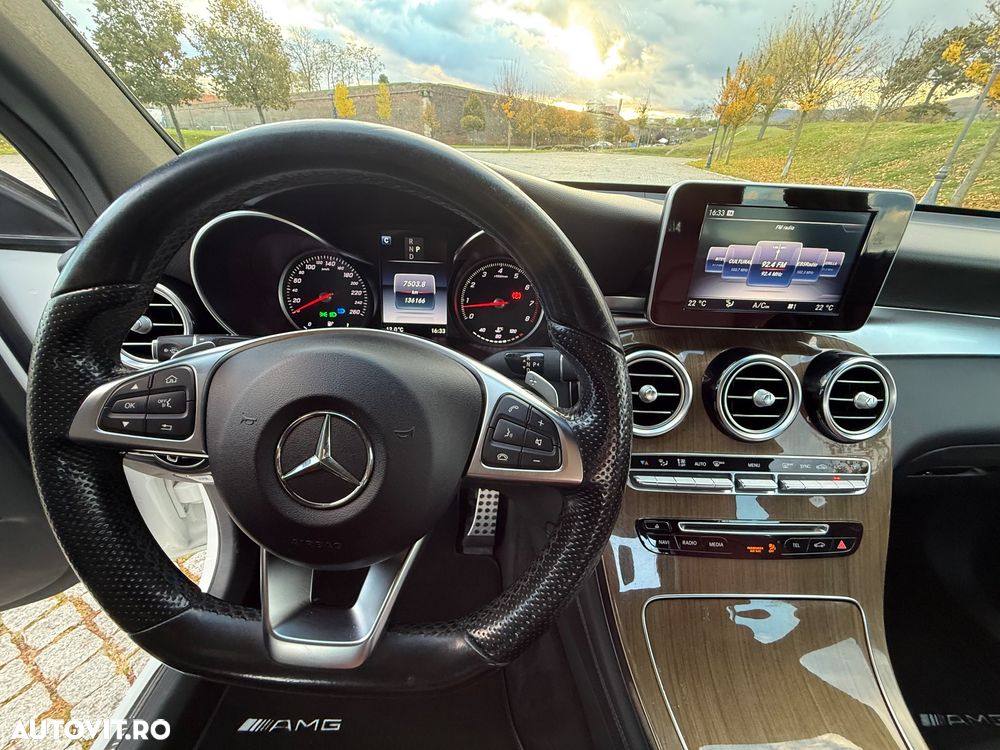 Mercedes-Benz GLC Coupe 250 4Matic 9G-TRONIC AMG Line - 26