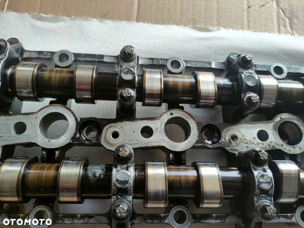 Wałki rozrządu z podstawą BMW F10,F30  2,0D  N47 - 3