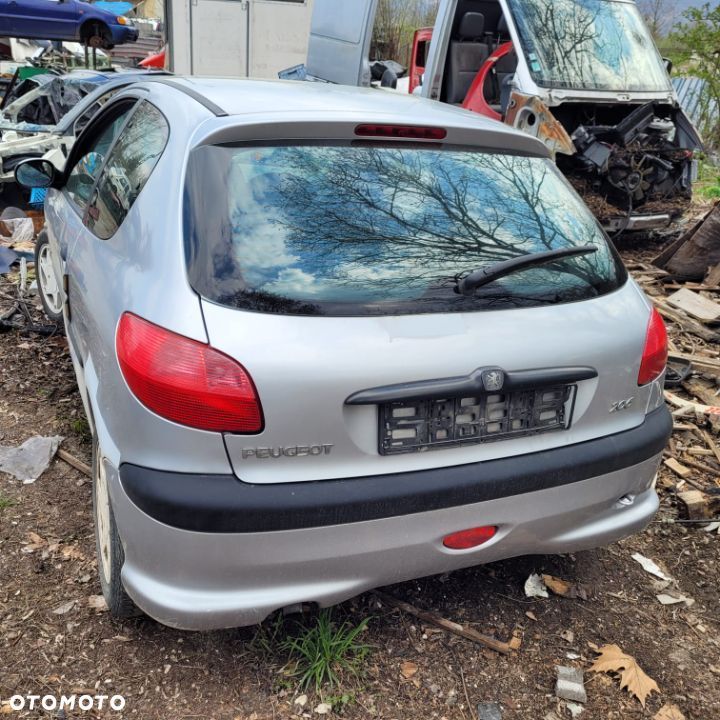 Peugeot 206 Belka zawieszenia tył z ABS i bez ABS - 2