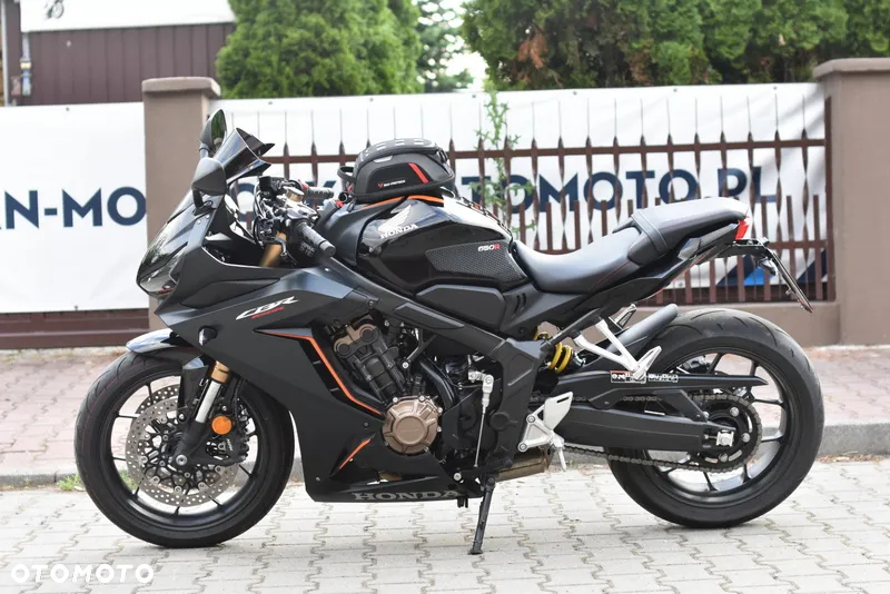 Honda CBR - 19