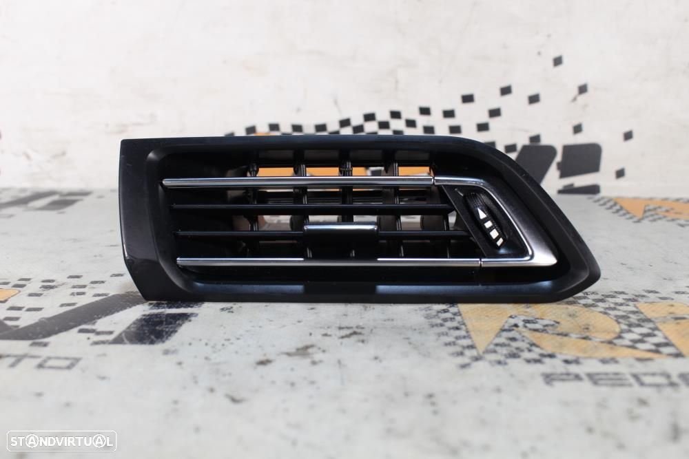 Arejador / Difusor De Ar Peugeot 308 Ii  96778765 / Saída De Ar Latera - 1
