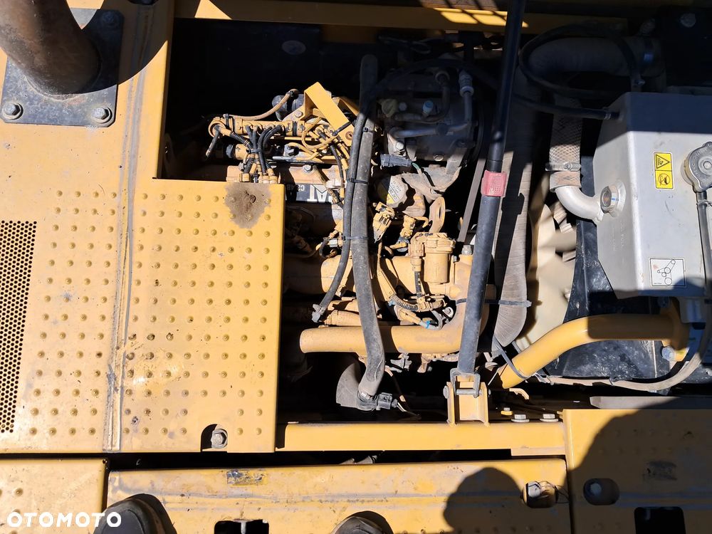Caterpillar F LGC - 18