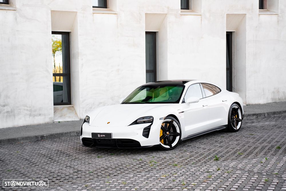Porsche Taycan Turbo S - 4