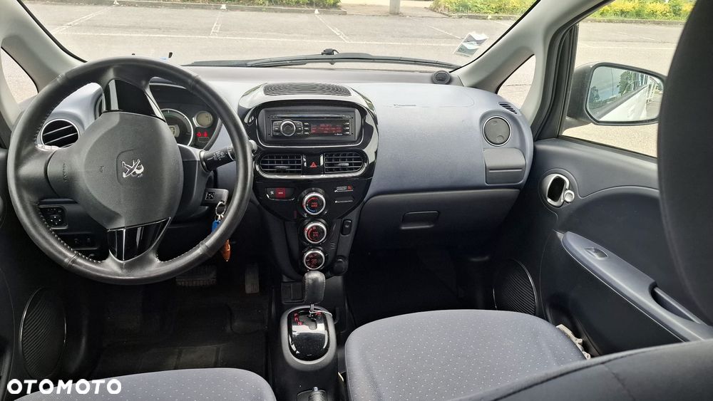Peugeot iOn Active - 7