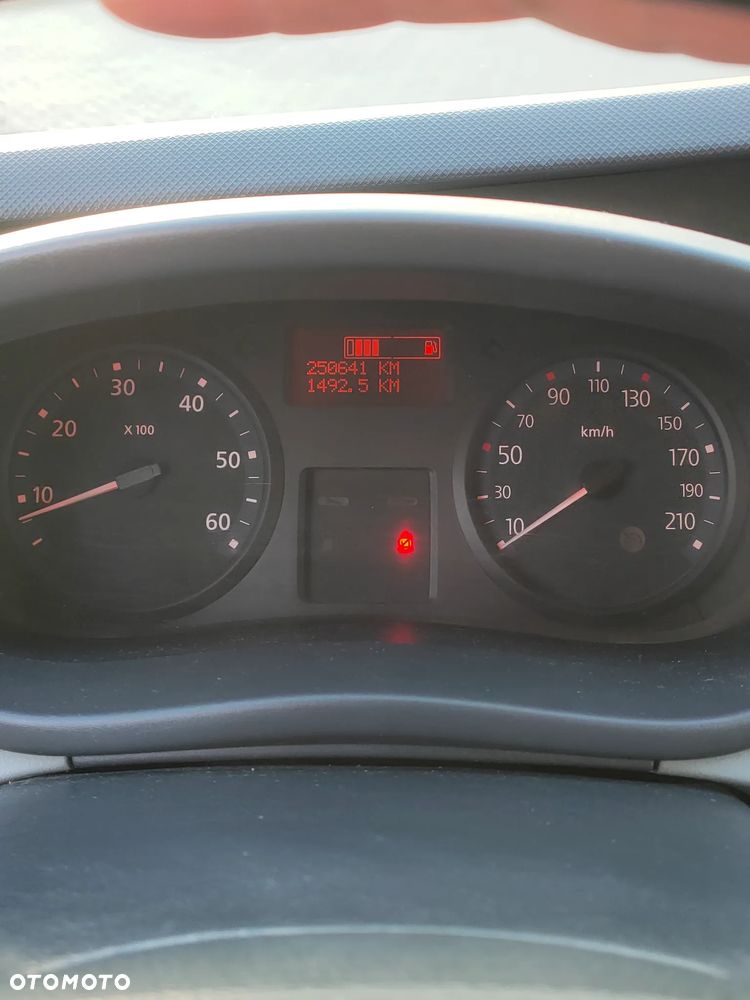 Renault Trafic - 10