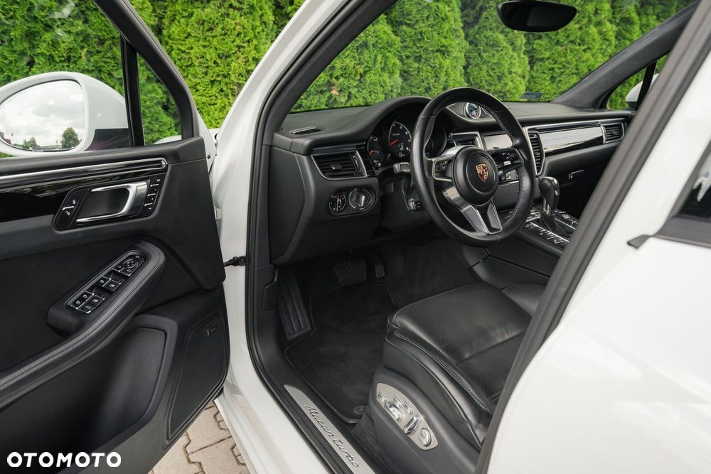 Porsche Macan - 10