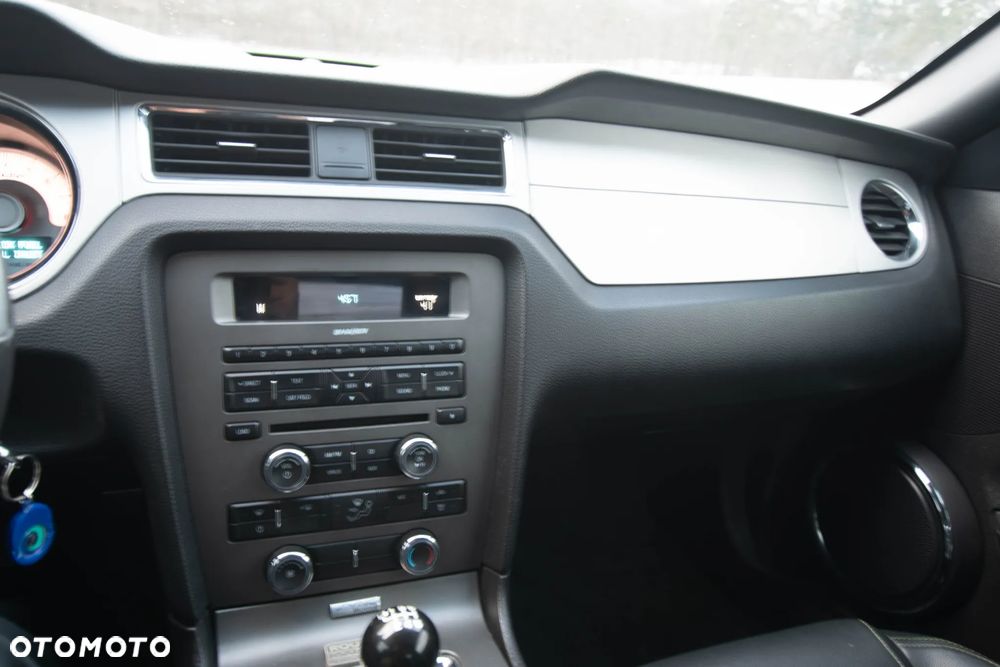 Ford Mustang Shelby GT500 - 14