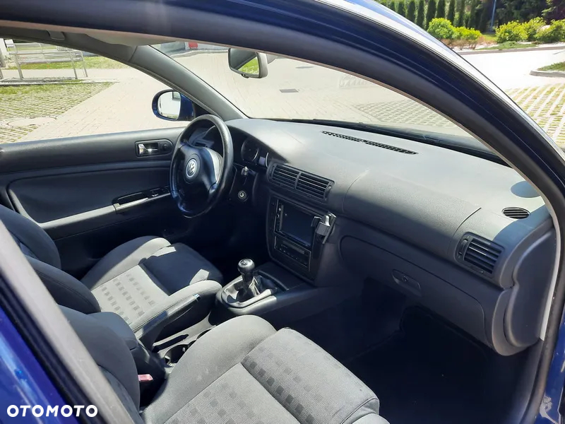 Volkswagen Passat - 7